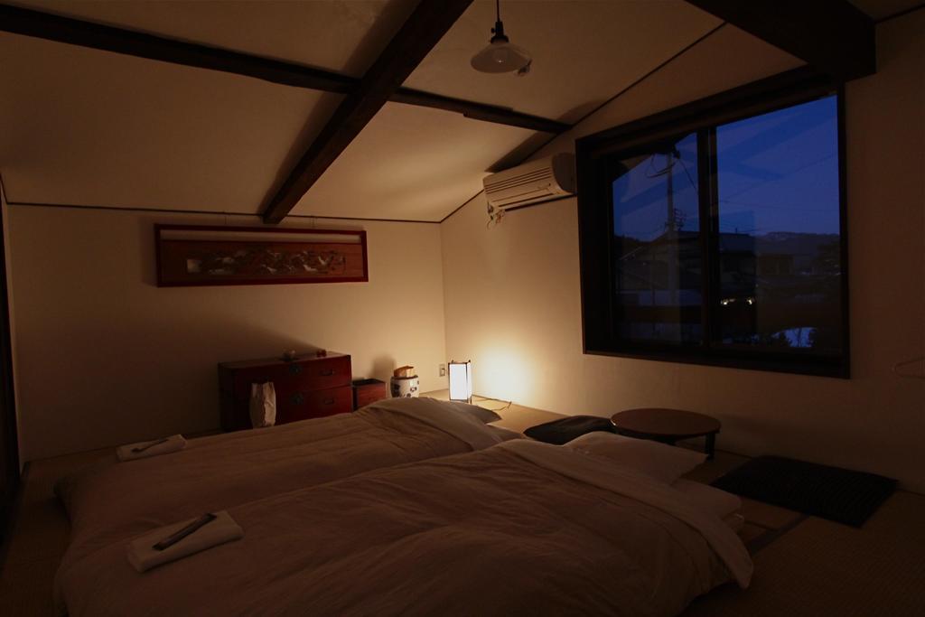 Soy Bed and Breakfast Τακαγιάμα Δωμάτιο φωτογραφία